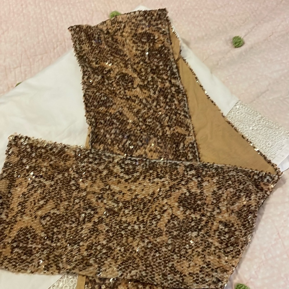 INC International Concepts- Shiny brown, scarf. NEW ~ MODERN SNAKE ~ sequins